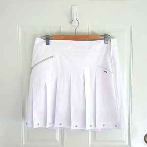 Jamie Sadock Golf skort Air Wear size 8 in great used condition